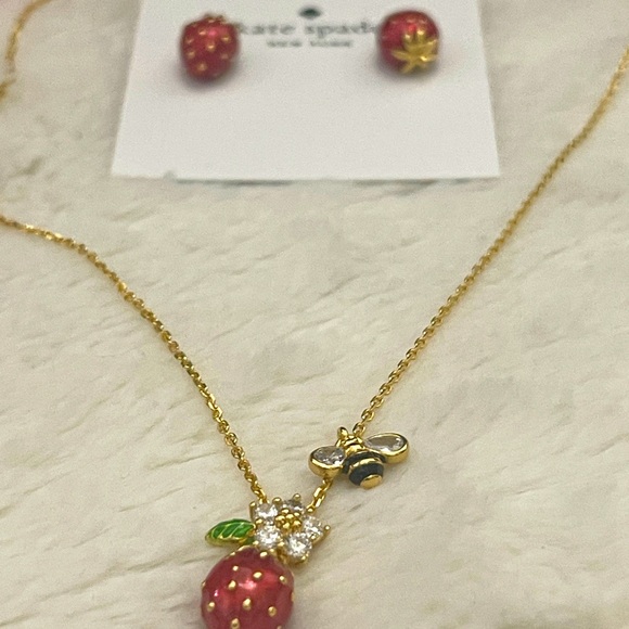 Kate Spade Strawberry Fields Studs novelty studs! - Picture 12 of 16